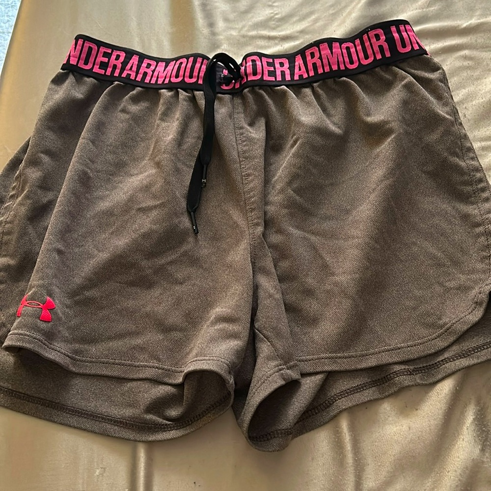under armour grey s/m workout shorts